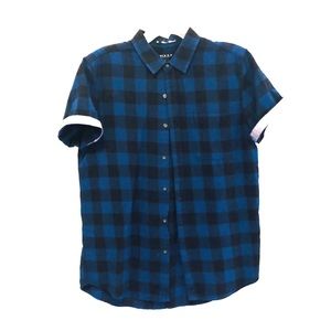 Short sleeve casual button down